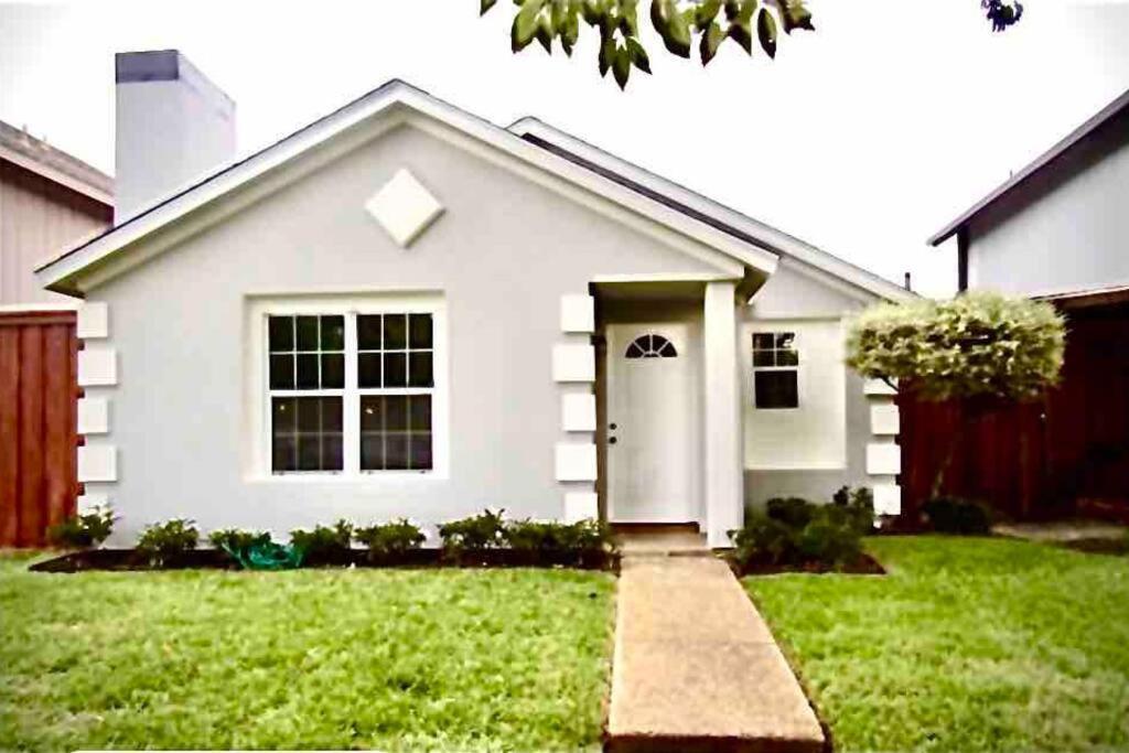 2 Bedroom Luxury Home.. Wooden Floors And Ceilings Dallas Exterior photo