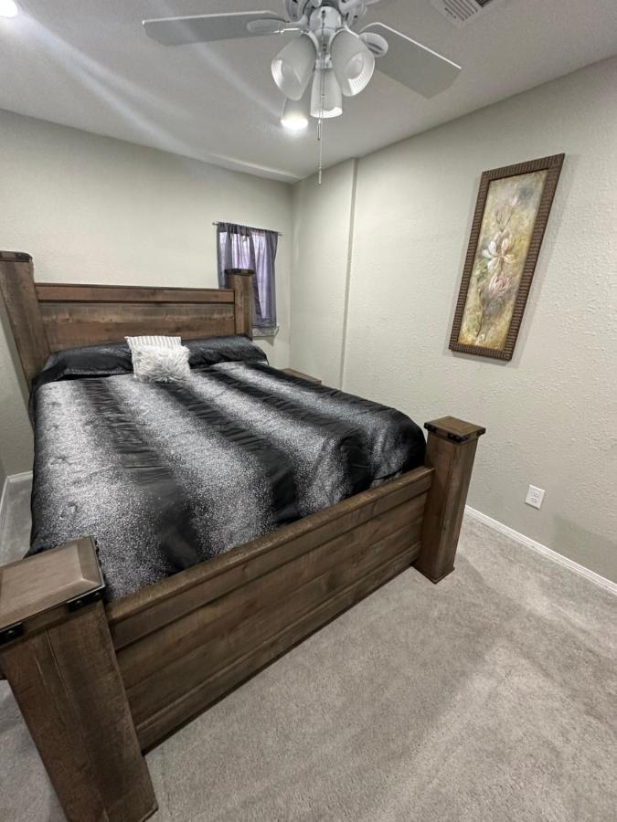 2 Bedroom Luxury Home.. Wooden Floors And Ceilings Dallas Exterior photo
